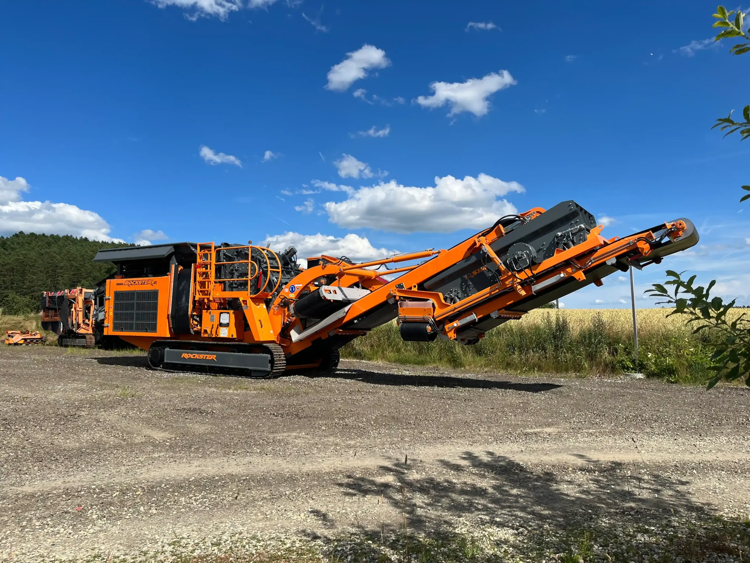 dc686fde 4448 4259 9778 e0de1f24c7ba